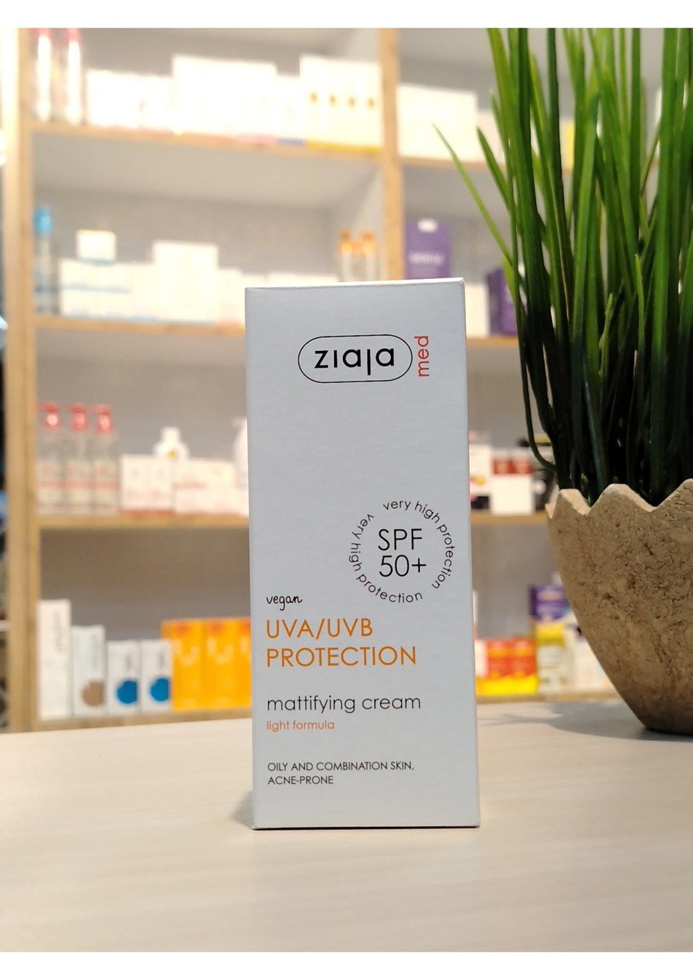 Med UVA/UVB Mattifying Cream SPF 50+